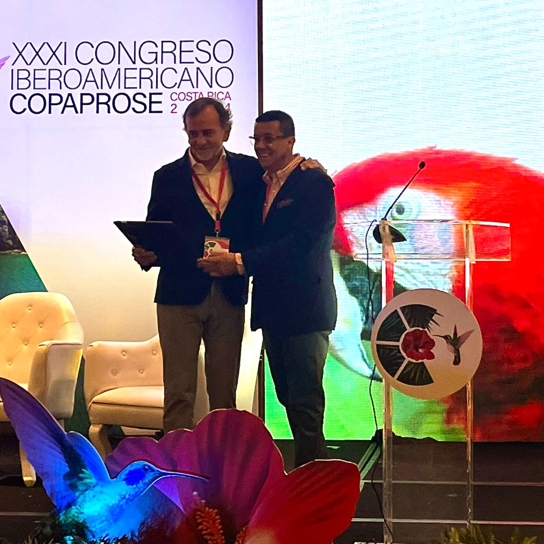 🎖️ Es un orgullo para la #Asociación poder contaros que ayer, la Cámara de #Intermediarios de #Seguros de Costa Rica ha reconocido a Adecose por nuestra apuesta por la #innovación, #investigación y #compromiso con el sector, durante el XXXI Congreso Iberoamericano en Costa Rica.