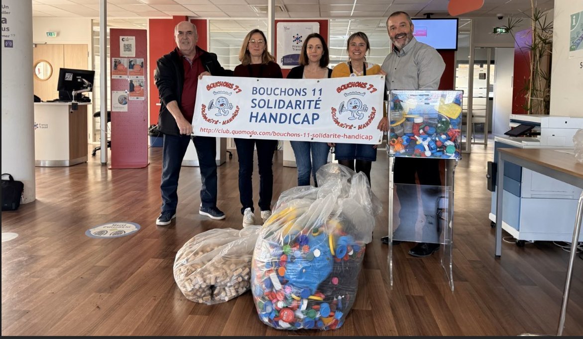 ❤️Bravo 👏 et Merci 🙏à l'association BOUCHONS11 et à l 'équipe @Francetravail #Narbonne : 73 kg de bouchons collectés au profit du handicap: la somme récoltée permettra à des Audois l'achat de matériel, fauteuil roulant, douche adaptée, plan incliné 😍❤️#FranceTravailAvecVous