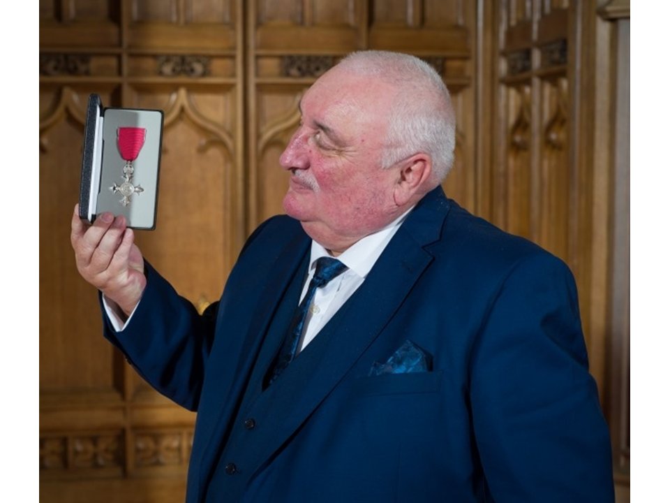 BHT.Pastoral&Spiritual.Care (@bhtcare) on Twitter photo Congrats again, Dave Short MBE! What a great picture, too.๐
<a href="/BucksHealthcare/">Buckinghamshire Healthcare NHS Trust</a>
<a href="/NMacdonaldBHT/">Neil Macdonald</a>
@karenabonner2 Congrats again, Dave Short MBE! What a great picture, too.๐
<a href="/BucksHealthcare/">Buckinghamshire Healthcare NHS Trust</a>
<a href="/NMacdonaldBHT/">Neil Macdonald</a>
@karenabonner2
