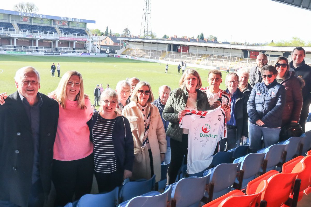 The Robertson family & friends sponsored the final game of the season in Memory of Ian Robertson. Thank you for your support! 🙏 If you'd like to sponsor a game next season, get in touch with Martin at mbrain@herefordfc.co.uk when the fixtures are out. 📧 #COYW | #OurCity