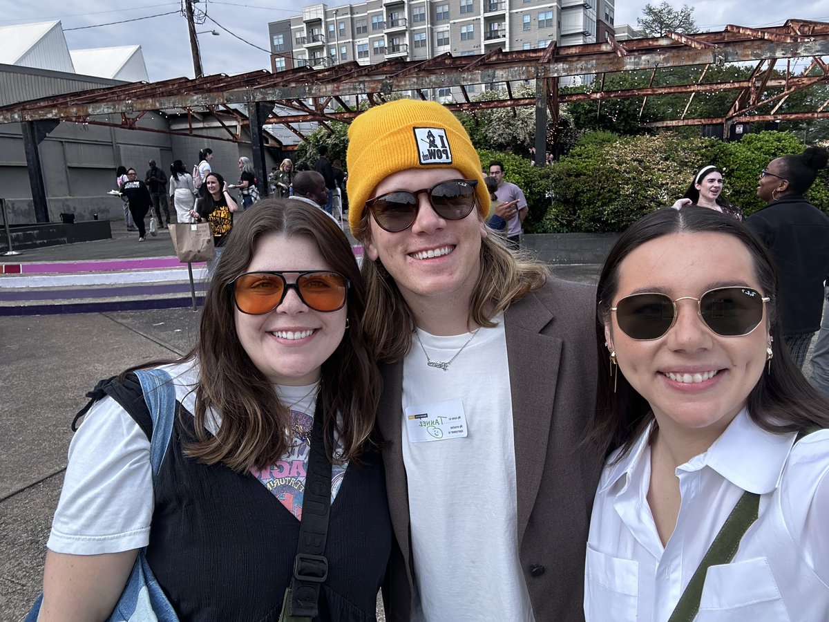 Sparking inspiration at @Atlanta_CM 🌤️ Our team started the day by mingling with fellow creatives and hearing from this month's visionary guest speaker. Cheers to Friday and fresh ideas!