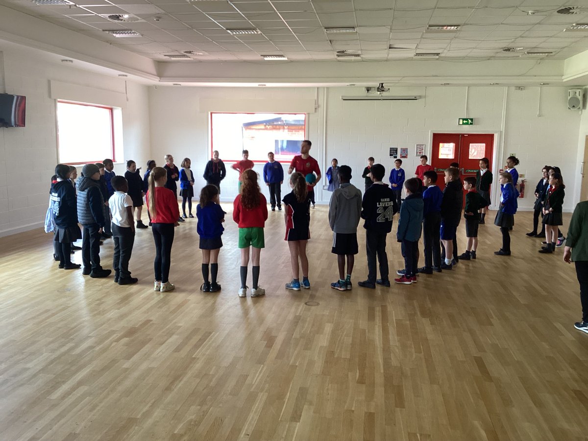 SCHOOL COUNCIL MEETING

On Wednesday, we hosted a school council meeting attended by 4 of our partner schools; Stamford Park, <a href="/AltyCEPrimary/">Altrincham CE Aided Primary School</a> <a href="/WellGreenSport/">Well Green Primary Sport</a> <a href="/NavigationPS/">Navigation PS</a>
 
They played some ice breaker games &amp; discussed ideas to help their schools &amp; local community ❤️