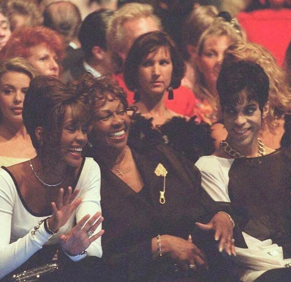 babyibeenajoint's tweet image. Rare photo of Whitney Houston, Cissy Houston, and Jasmine Guy at the World Music Awards, 1994.