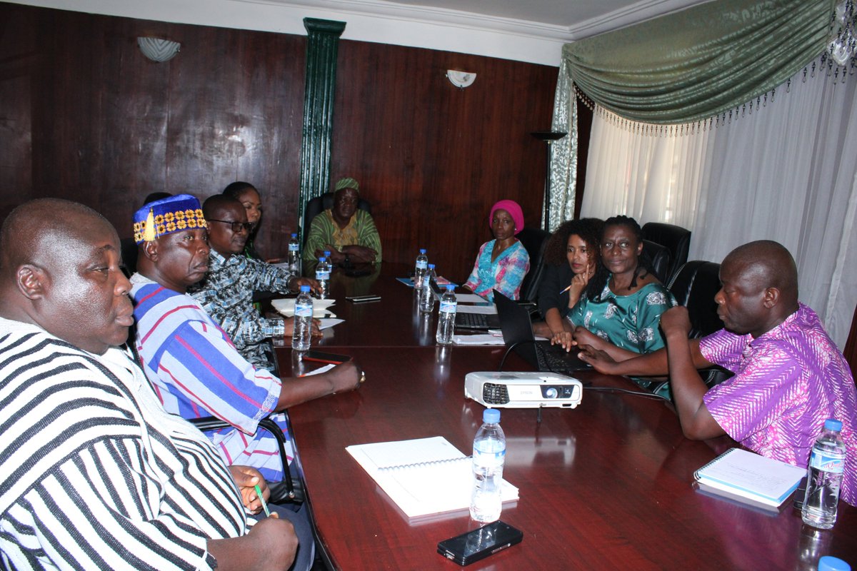 We held a fruitful meeting with Minister of Internal Affairs, Hon. Francis S. Nyumalin & his team. Discussions centered on preserving #Liberia’s cultural heritage & working together to end #FGM, promote women’s leadership in local governance structures & enhance gender equality.