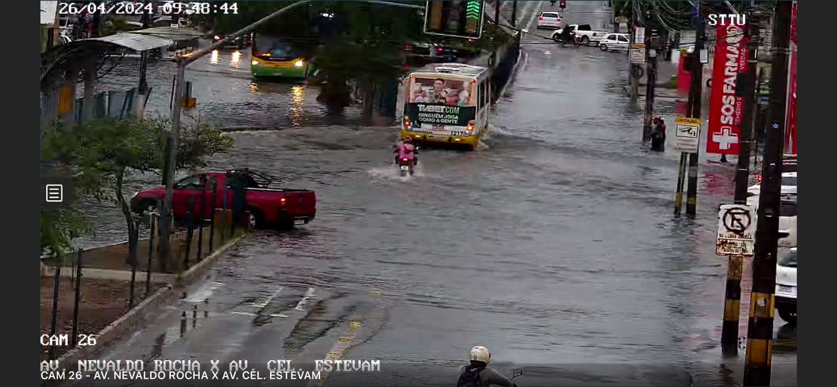 *STTU INFORMA*

Ponto de alagamento transitável na avenida Nevaldo Rocha x av Coronel Estevam.