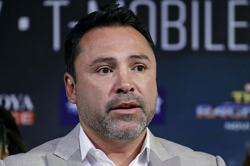 And Yo ass Look ah here @ Oscar De LA Hoya with yo monkey ass LOL in order to be tha Best you must beat tha Best and you know this in Chris Tucker smokeys Friday Movie voice #And YouKnowThisMaaaann but #TankDavis is the face if bix7ng and not yo man @#RyanGarcia Get it Right