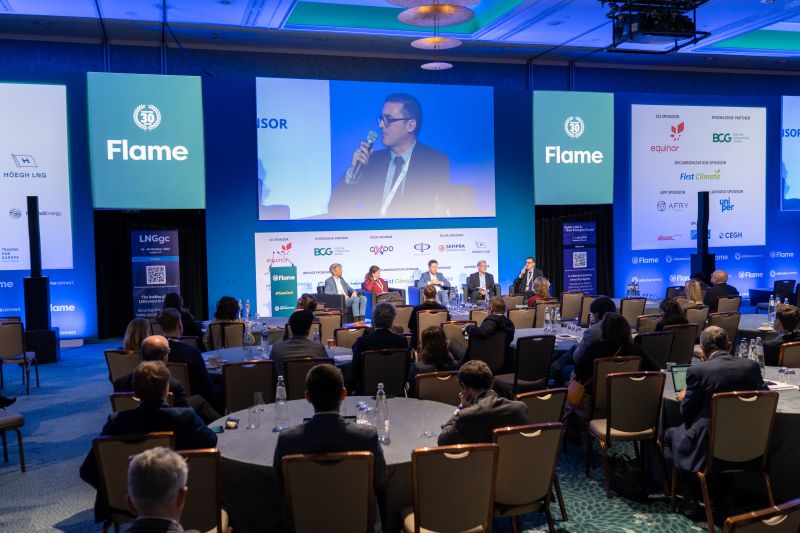 Our colleague Juan de Miguel Salanova was yesterday in the @FlameConference 2024 to present #EU developments, #CEFEnergy and other funding opportunities for repurposing existing gas pipelines into #hydrogen, for the creation of a European hydrogen backbone.

#REPowerEU #FlameConf