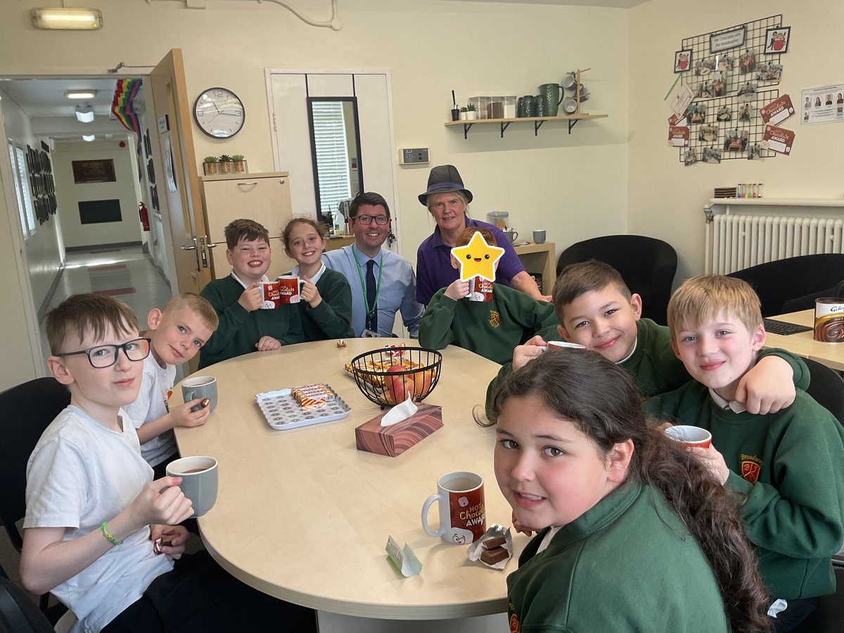Hot Chocolate with the Headteacher was a treat for everyone today. Jean, our Cook, joined us as she said goodbye to Broadway after almost 30 years! It was lovely to share memories with her. Everyone at Broadway Junior School wishes Jean well on her next exciting steps!
