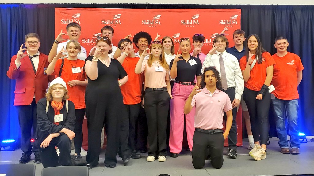 AaronNickman's tweet photo. SkillsUSA state conference is off and running! Good luck to all our members as they compete. https://t.co/XnLqtFfVyy