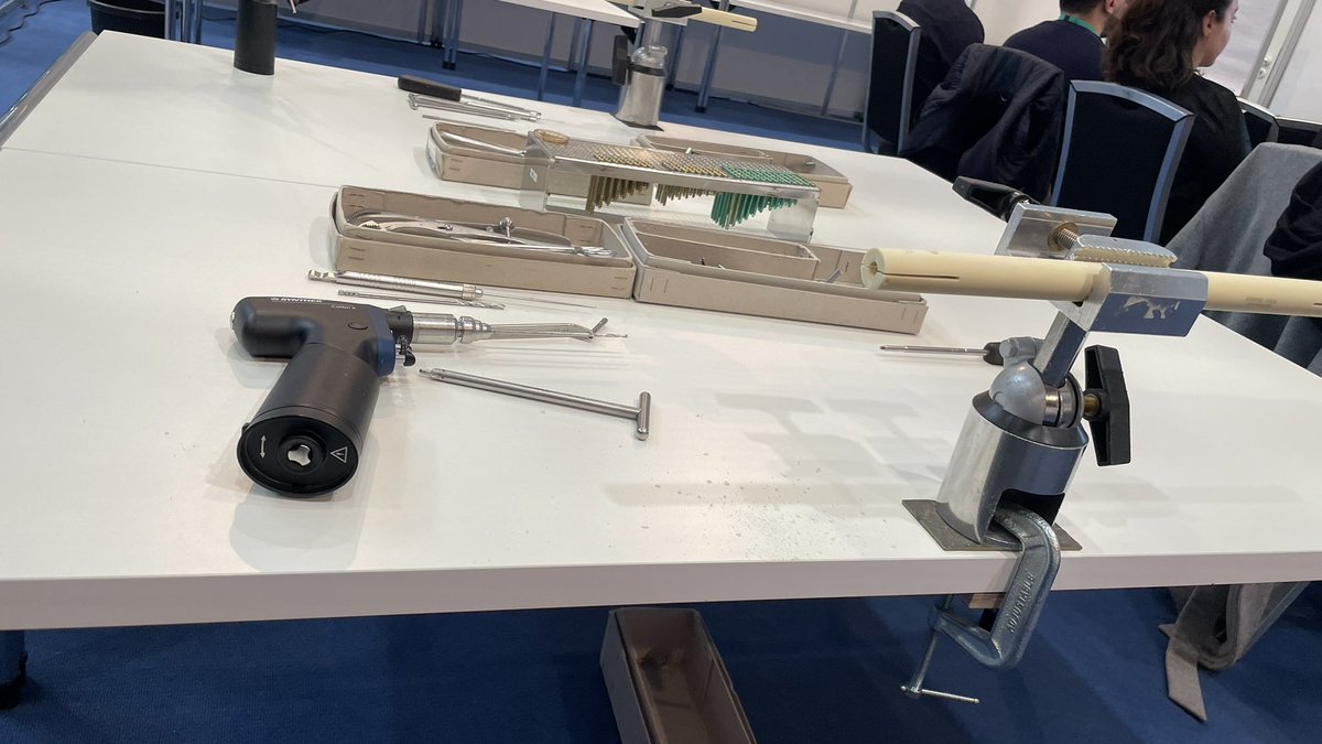 Great day at the #DCK2024. Teaching young colleagues the basic Principles of trauma surgery! Thank you for having me as a member of the faculty. 
See you next year in Munich.