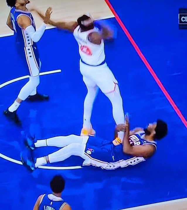 Big Knick Energy tweet media