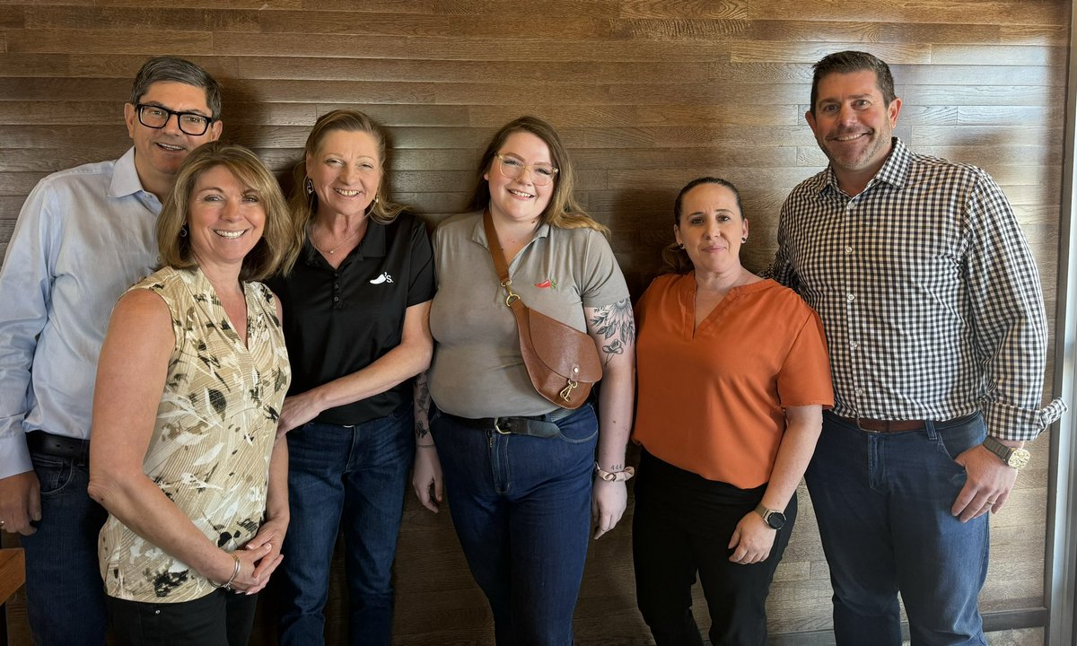 Cool story! In the picture you have Kevin, Cheryl, Cristi, Justice, Ali, & me. Cristi is the Managing Partner of 🌶️’s Talking Stick. Justice (Cristi’s daughter) is the GM at 🌶️’s McKellips Road. Cristi’s other daughter Jennifer is a 🌶️’s Mgr too! Truly family. #chilislove