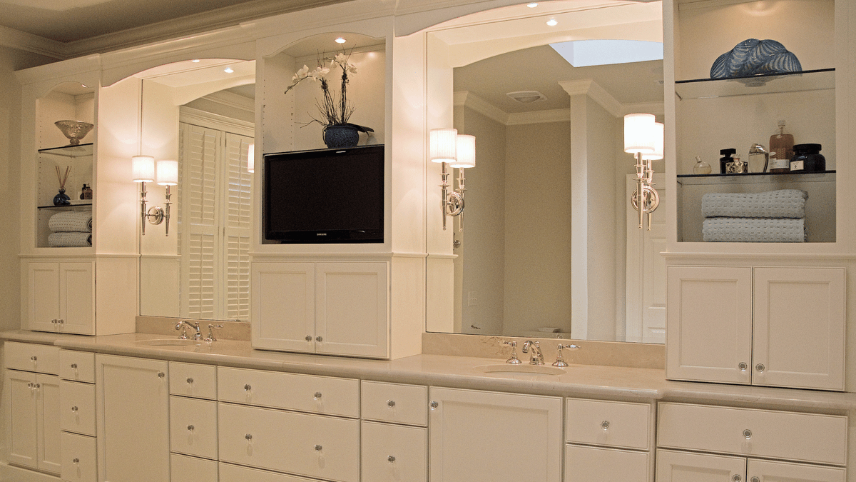 KettlerDesign's tweet photo. The vanity countertop coordinates beautifully with the shower and floor tile for an elegant look. Featuring Touchstone Fine Cabinetry ☙ Rennaisance Tile &amp; Bath ☙ The Majestic Bath #loveyourbathroom #karenkettlerdesign https://t.co/SVStagzj1V