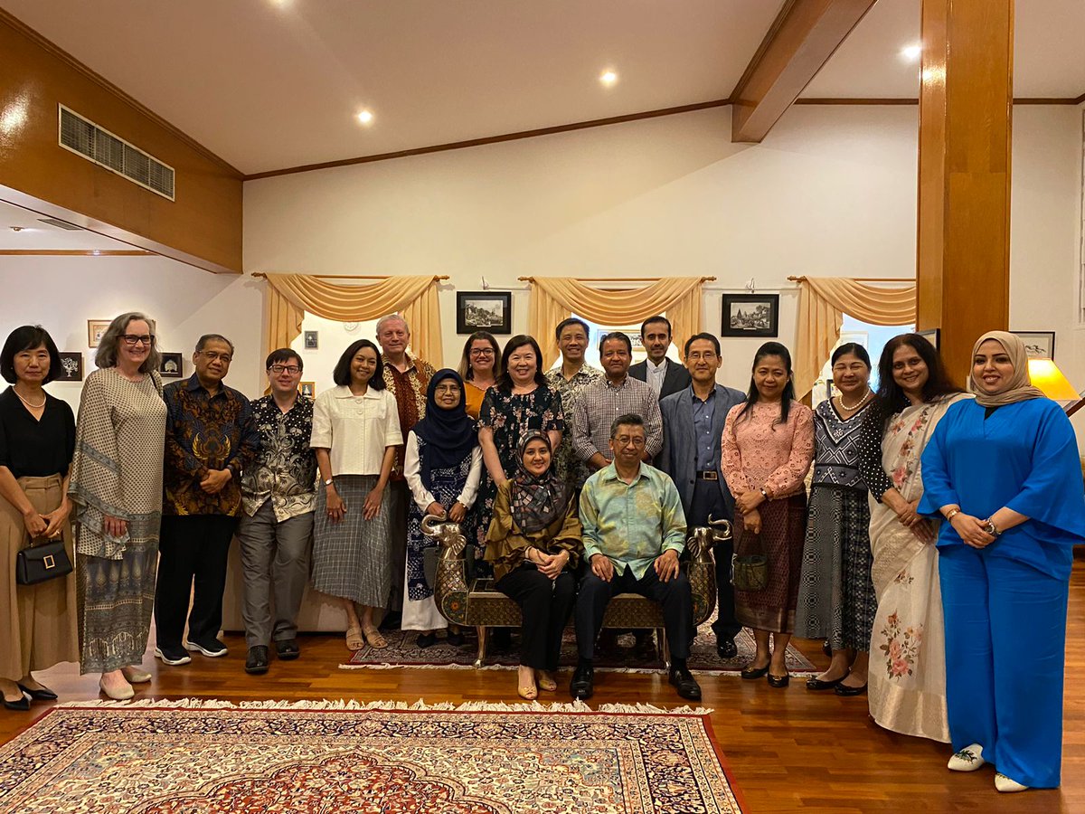 Bidding goodbye to esteemed dear colleague Dato Reja and Datin, High Commissioner of Malaysia, upon completion of Brunei tour of duty, Best Wishes, Dato and family 🙏🌸🙏