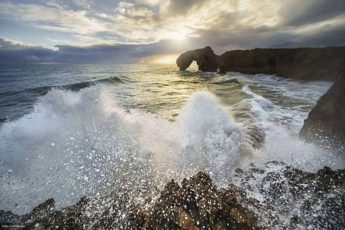 The Super Soaker 
Enjoying a nice Splash at the Spanish Coast. Actually I like rough rocky coastlines. But I'm not a fan of sand beach holidays. Here I could 'feel' the cliff dominated landscape though.

#landscapephotography #spain #espana