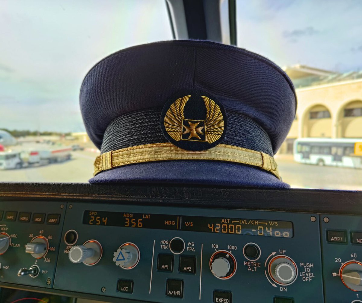 Hats off to our incredible pilots, today and everyday. #HappyWorldPilotsDay! 👨‍✈️✈️