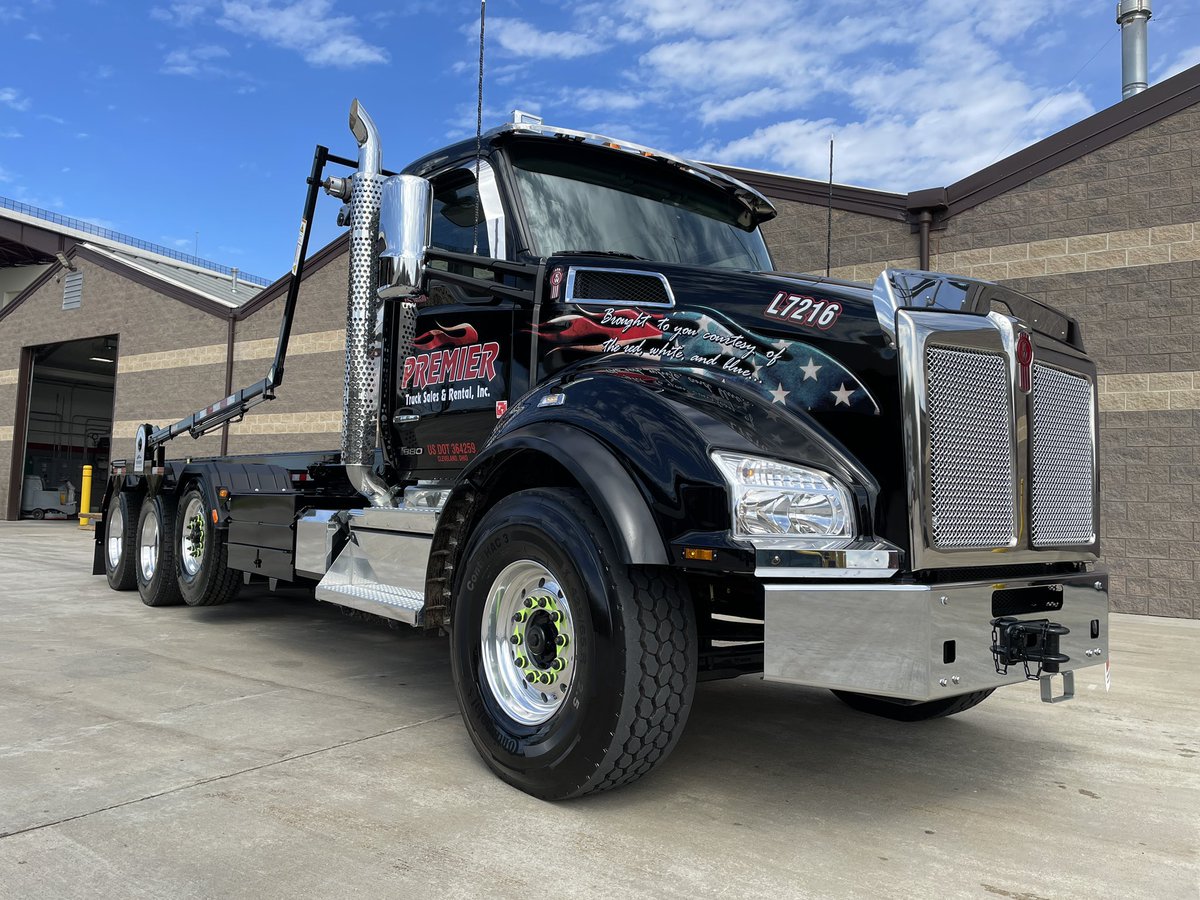 Here’s an early peek at one of our #WasteExpo trucks. We’ll see you there 👀 #trucks #trucking #Kenworth #RollOff #RollOffTruck #Premier_Truck