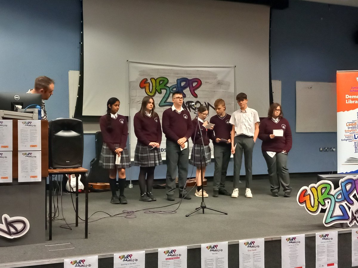 enniscorthyvlib's tweet image. Congrats to @EnniscorthyC 2nd years who took part in @jcsplibraries #WRaPParound @UCC, performing the group poem we created with @SJSwords. They were fantastic! Well done to Margo who recited a poem of her own too. 🎉🎉👏👏

@WWETBofficial @Oide_PPDEIS @Oide_JCSP @oide_ppliteracy