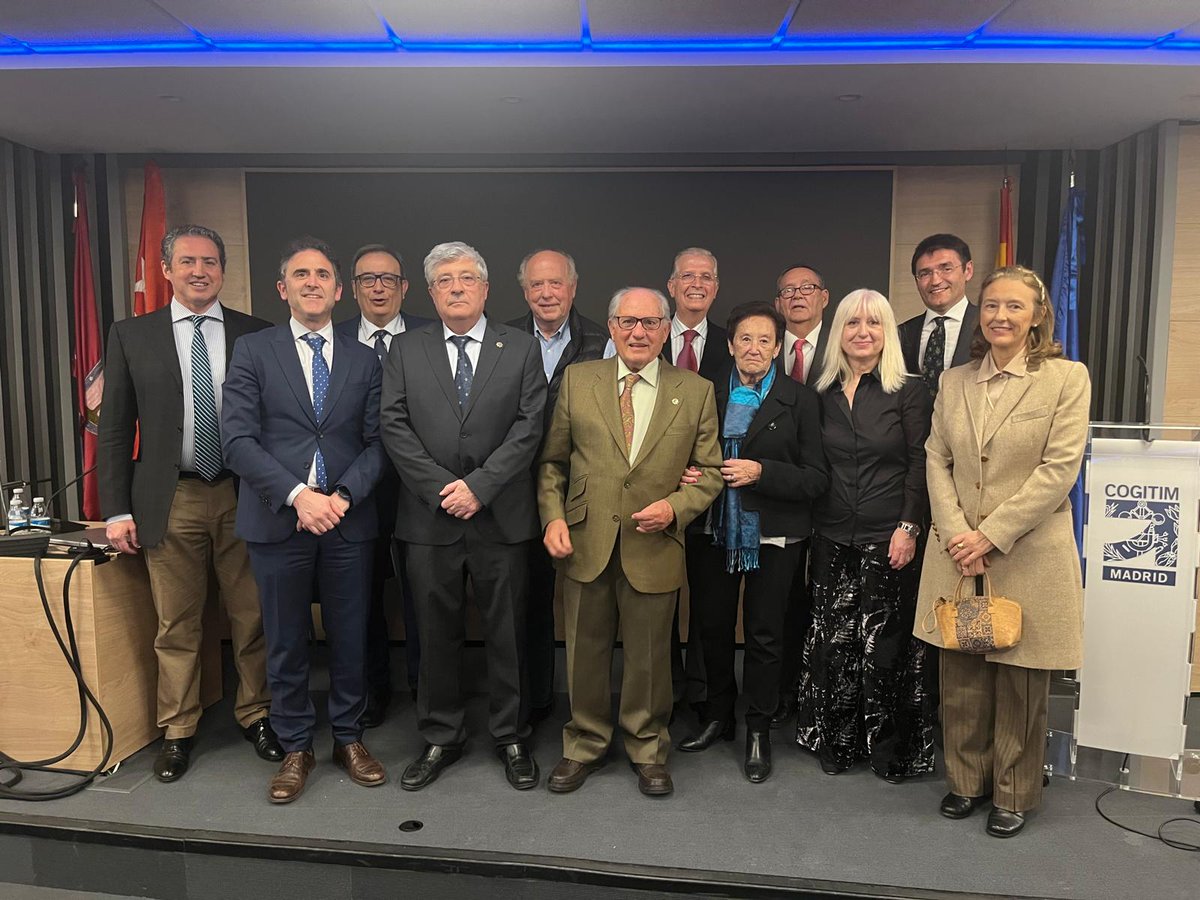 🔊Juan Ignacio Larraz Plo, el que fuera presidente de la #UAITIE, de 2019 a 2023, recibe la Insignia de Oro del @INGITE_ES, el más alto nivel de todas las profesiones de Ingeniería Técnica españolas por su destacada labor en el campo de la ingeniería. ➡bit.ly/3wa61mV