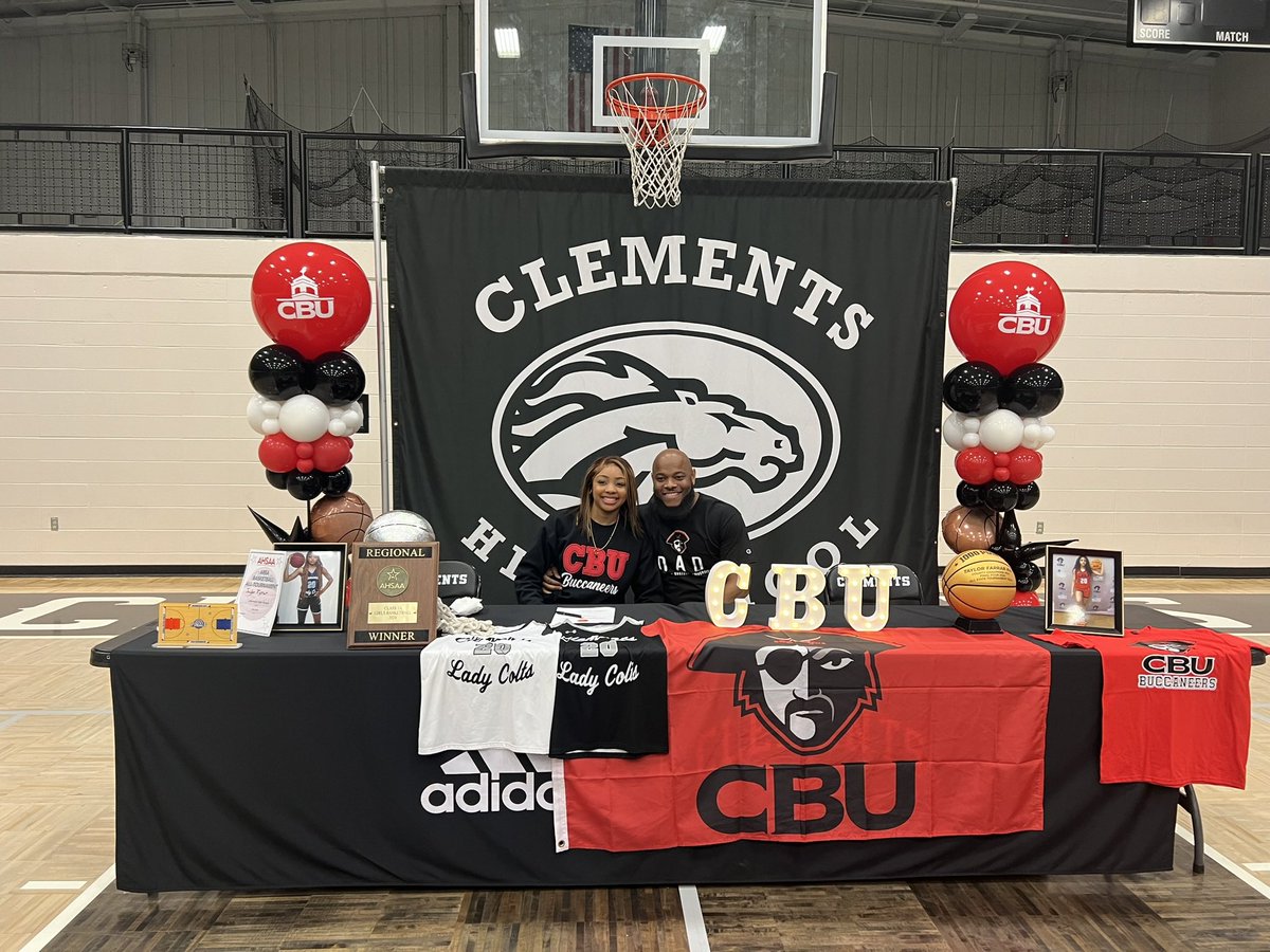 TaylorFarrar3's tweet photo. I can say that I had a great signing with great people there to support me. Thank you everyone for coming out and being there to celebrate me going to the next level. #nextupCBU #CBUCOMMIT #Signing https://t.co/5FIgD55cqv