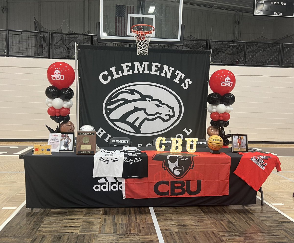 TaylorFarrar3's tweet photo. I can say that I had a great signing with great people there to support me. Thank you everyone for coming out and being there to celebrate me going to the next level. #nextupCBU #CBUCOMMIT #Signing https://t.co/5FIgD55cqv