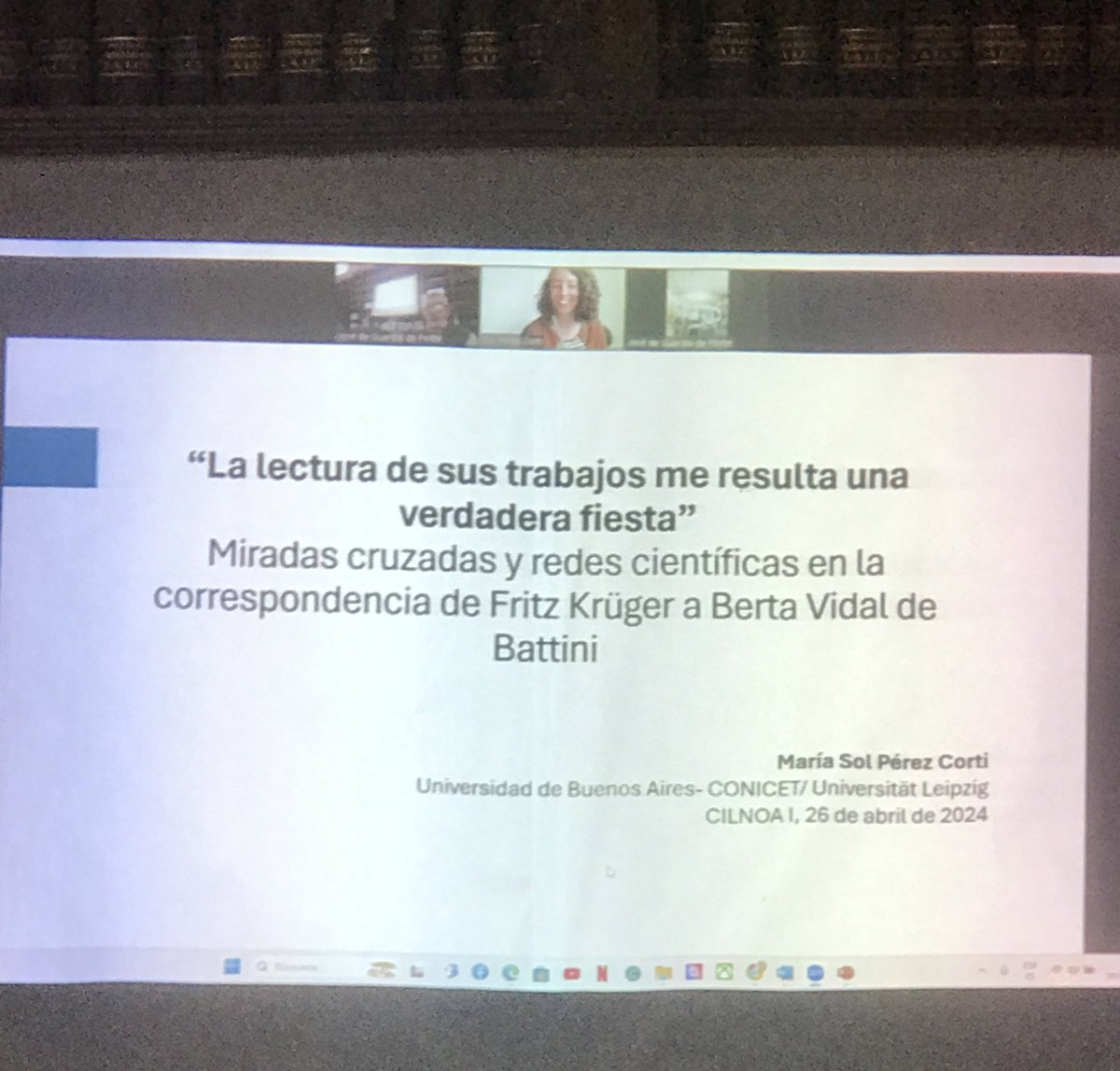 Comienza la segunda sesión de #histlx en I CILNOA con la intervención de Sol Pérez Corti (@CONICETDialoga) sobre la relaciones  intelectuales y científicas entre lingüistas alemanes  y argentinos: F. Krüger y Berta Vidal de  Battini 
#MujeresLingüistas