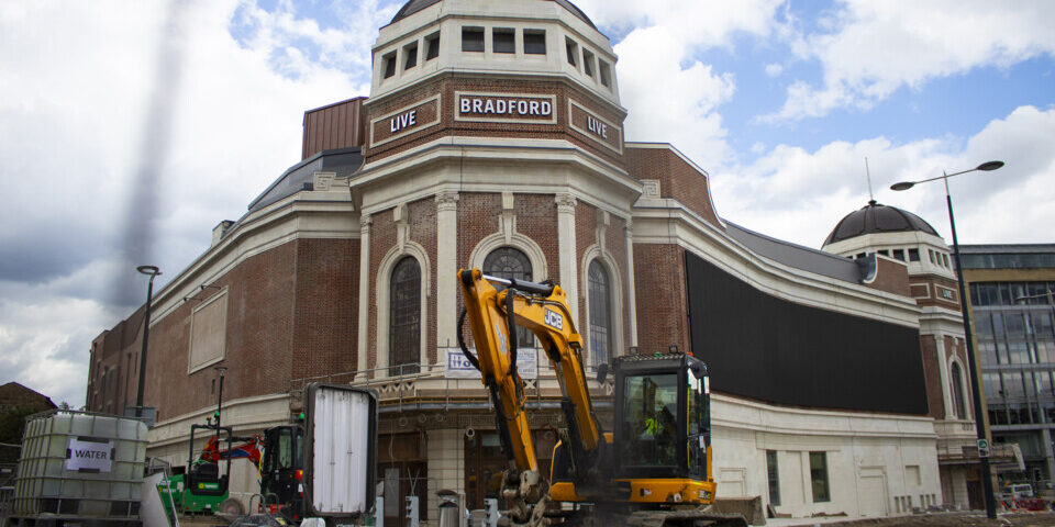 #PolicyFriday - The @WNYChamber calls for positive news on the Bradford Live project. 🏗🚧

👉Read the full #ChamberNews article here:
wnychamber.co.uk/news/chamber-c…