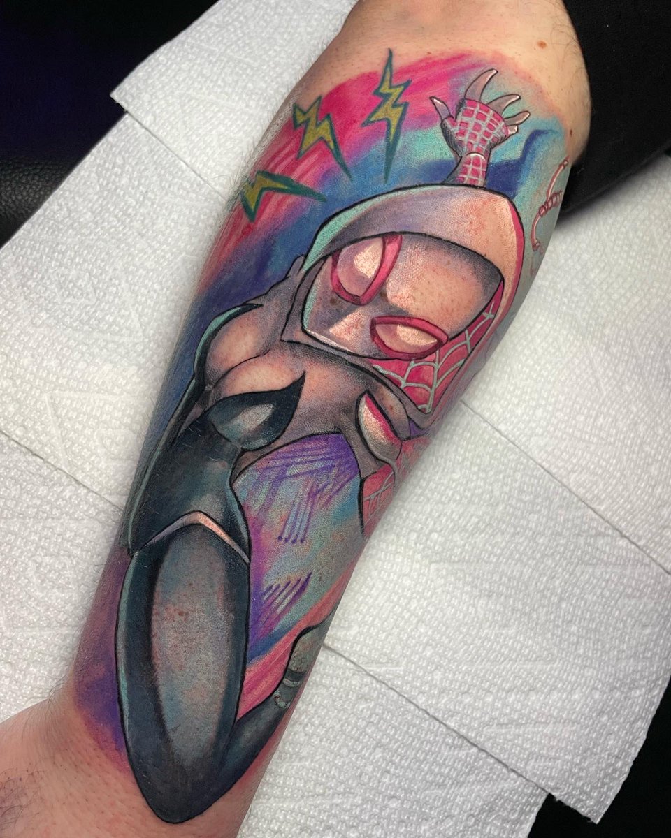 LunchboxFOX's tweet image. Spider Gwen 💙💙💙
#AcrossTheSpiderVerse #spidersilk #spidergwen #SpiderMan