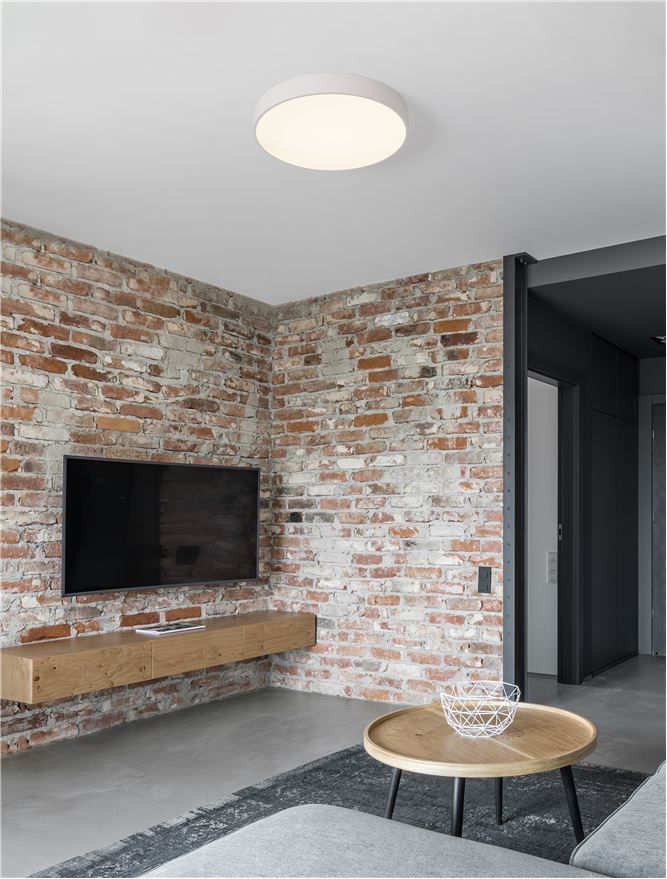 See how the Luster lamp fits in perfectly with an industrial and minimalist design environment!

#casainteriores #designdeinteriores #decoracao #decor #interiordesign #decoration #homedecor #lighting #lightdesign #lightingdecor #lightinginspo #lightinginspiration