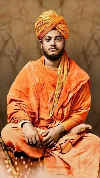 #DidYouKnow

Initially taught by his father, Swami Vivekananda ji later received Dhrupad training  under the able guidance of Ustad Beni Gupta, Ustad Ahammad Khan, Chhote and Bade Dunni khan. 

He had tremendous mastery over the art of instrumental music as well...

1/2