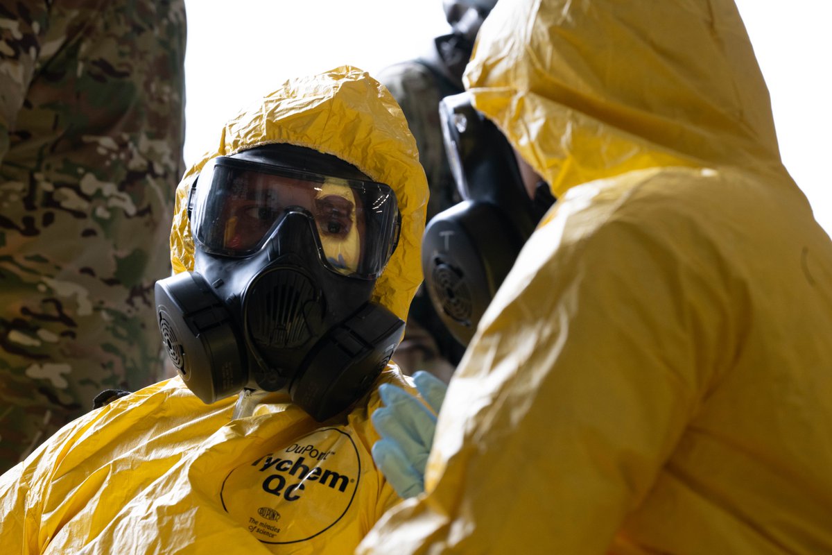 MISSION | Radiant Falcon ⚡

Saber Airmen across the 52nd FW put their skills and teamwork to the test during Radiant Falcon, a training exercise focused on the health and safety of personnel during the recovery of potentially contaminated aircraft.

@HQUSAFEAFAF @usairforce