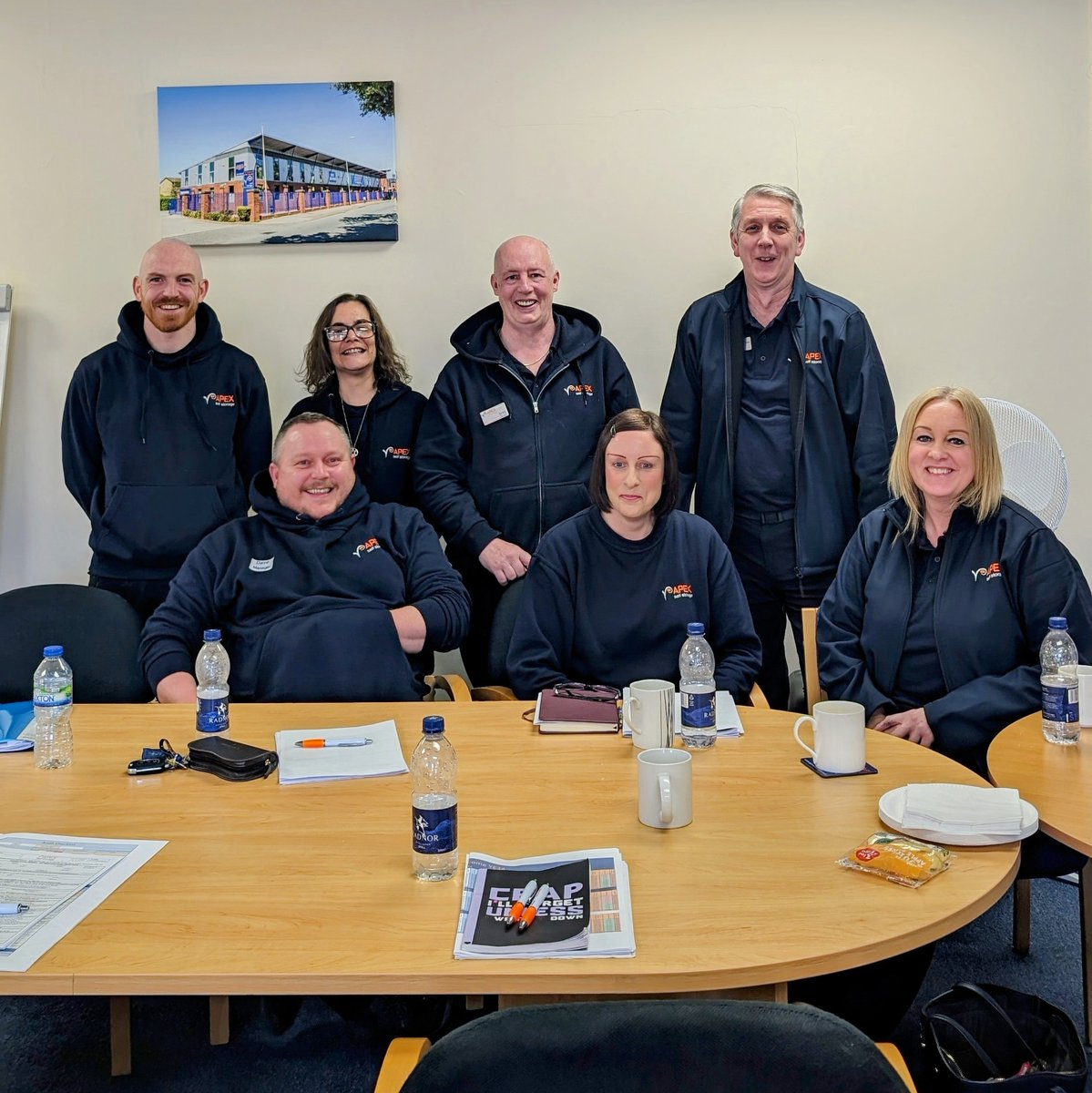 Meet our site managers!
Sitting (L-R)- Dave (Radcliffe) | Rachael (Hulme) | Donna (Congleton)
Standing (L-R)- Stephen (Glossop) | Beckie (Ardwick) | Greg (Cheadle) | Gary (Warrington)

(Also seen are our General Manager Alistair and Office Manager Carrol)

#SelfStorageManchester
