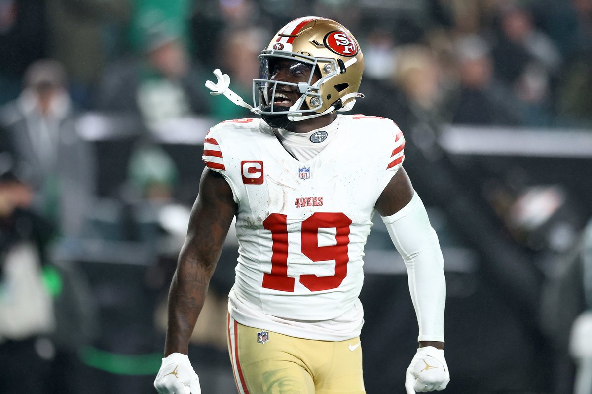 NFLRT's tweet photo. REPORT: The Patriots and 49ers are having potential trade talks centered around WR Deebo Samuel, per @JosinaAnderson. https://t.co/tnVe0qrZeQ