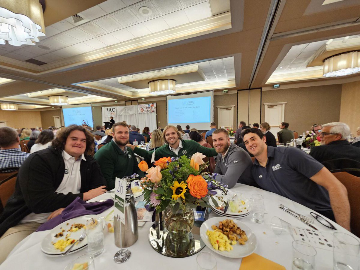 Our football team kicked off the day at the 2024 Youth Voices in the Community: Hope is Here Breakfast hosted by The Center for Family Outreach! It was an inspiring start to the day and a great opportunity to provide support within our community.