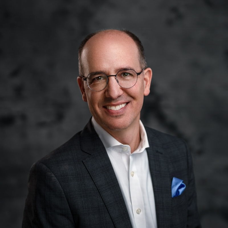 Destination Toronto (@SeeTorontoNow) has named Andrew Weir as its new president and CEO effective May 1. Weir, who was the organization’s executive vice president, replaces Scott Beck, who left to lead San Francisco Travel in October. Read more: hubs.li/Q02v9q8t0