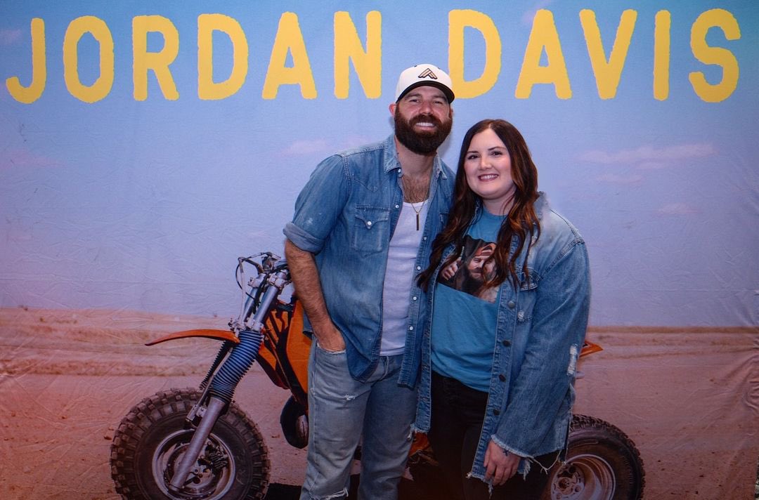 This could be you!! Join The Parish Gold for a chance to win a Meet and Greet with Jordan at one of his US tour dates on the Damn Good Time Tour! #TheParish #JordanDavis 

📸: @aliciakahl_