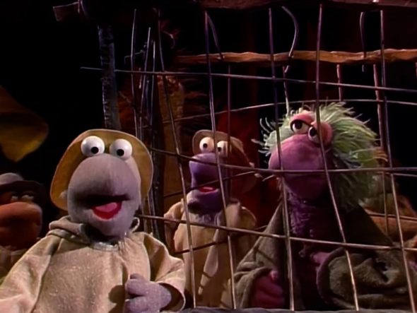 Jim Henson created Fraggle Rock as a show that could end all war. In this classic Fraggle Rock episode - aptly titled 'Fraggle Wars' - the Fraggles find out first-hand what it's like to be in battle. toughpigs.com/fr40-fraggle-w…