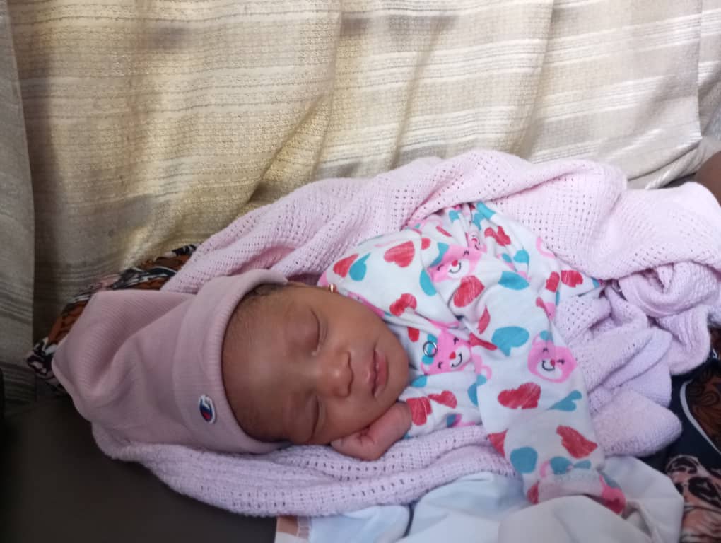 AndrocareCentre's tweet image. Two beautiful babies born through IVF have arrived at Androcare Fertility Centre, bringing immense joy to their family. They symbolize hope and the possibilities IVF offers.
Celebrate these new lives and the blessings of IVF!
 #IVFSuccess  #MiracleofLife #AndrocareFertilityCentre