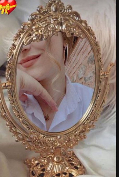 عشق کو چار معجزوں سے غرض  وصلِ یار،
 قربِ یار، نظرِ یار، کرمِ یار♥️