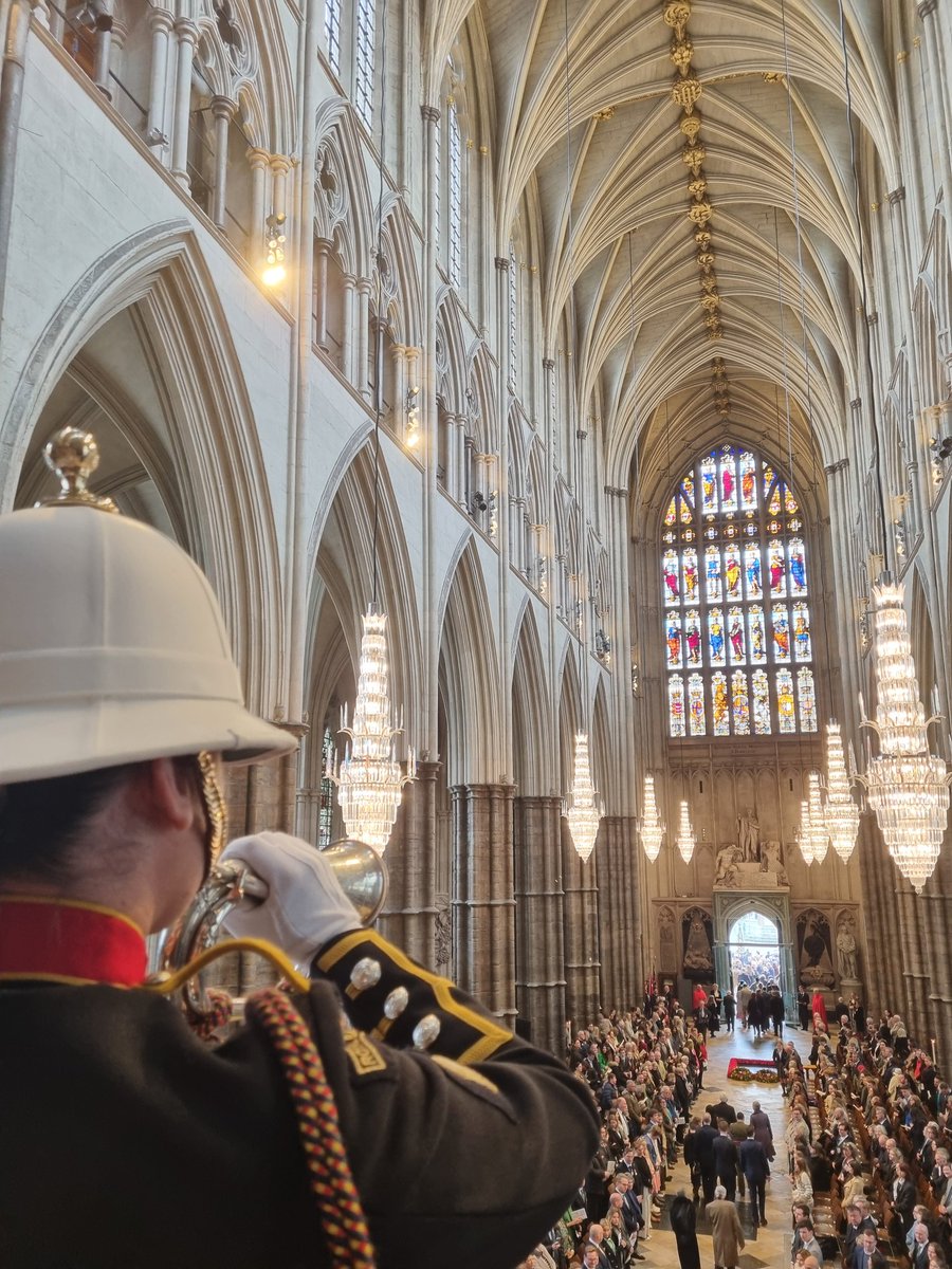 A lone bugler performing during the #AnzacDay2024 service at @wabbey 
#LestWeForget #wewillrememberthem