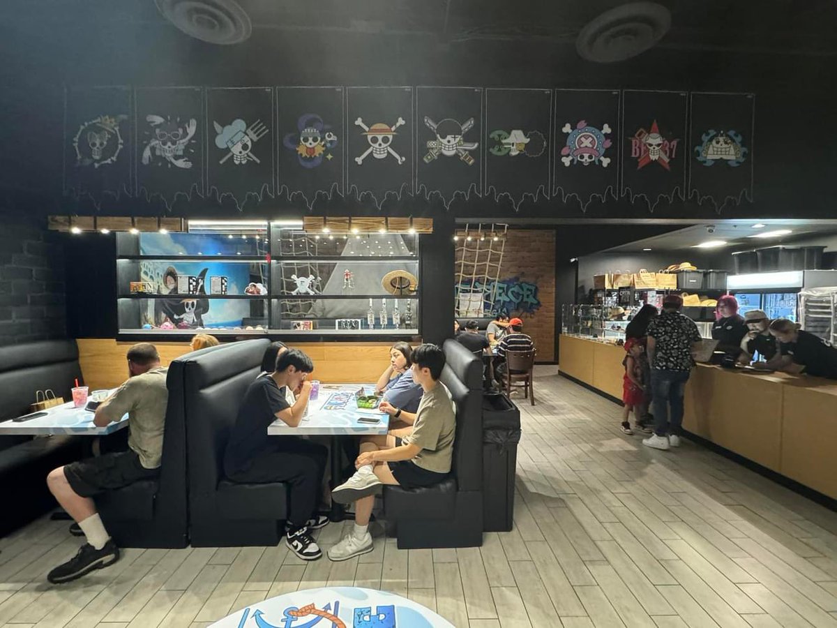 A friend @AnimeStuffStore visited the soft opening at the One Piece Cafe in Las Vagas