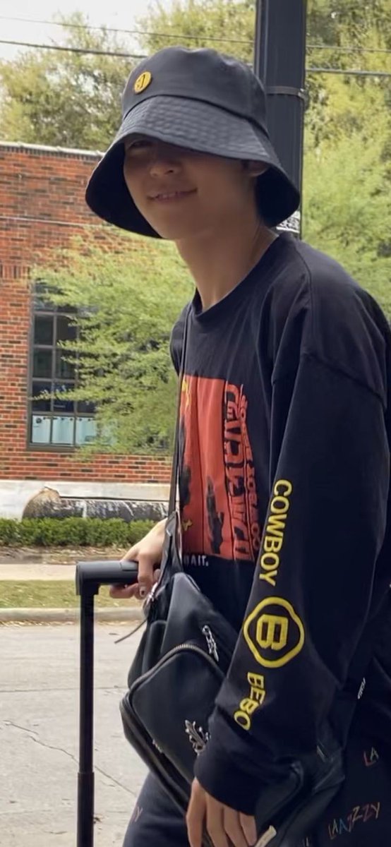 Woosung and his bucket hat. 🥹

#Woosung 

*credits to the owner of this photo*