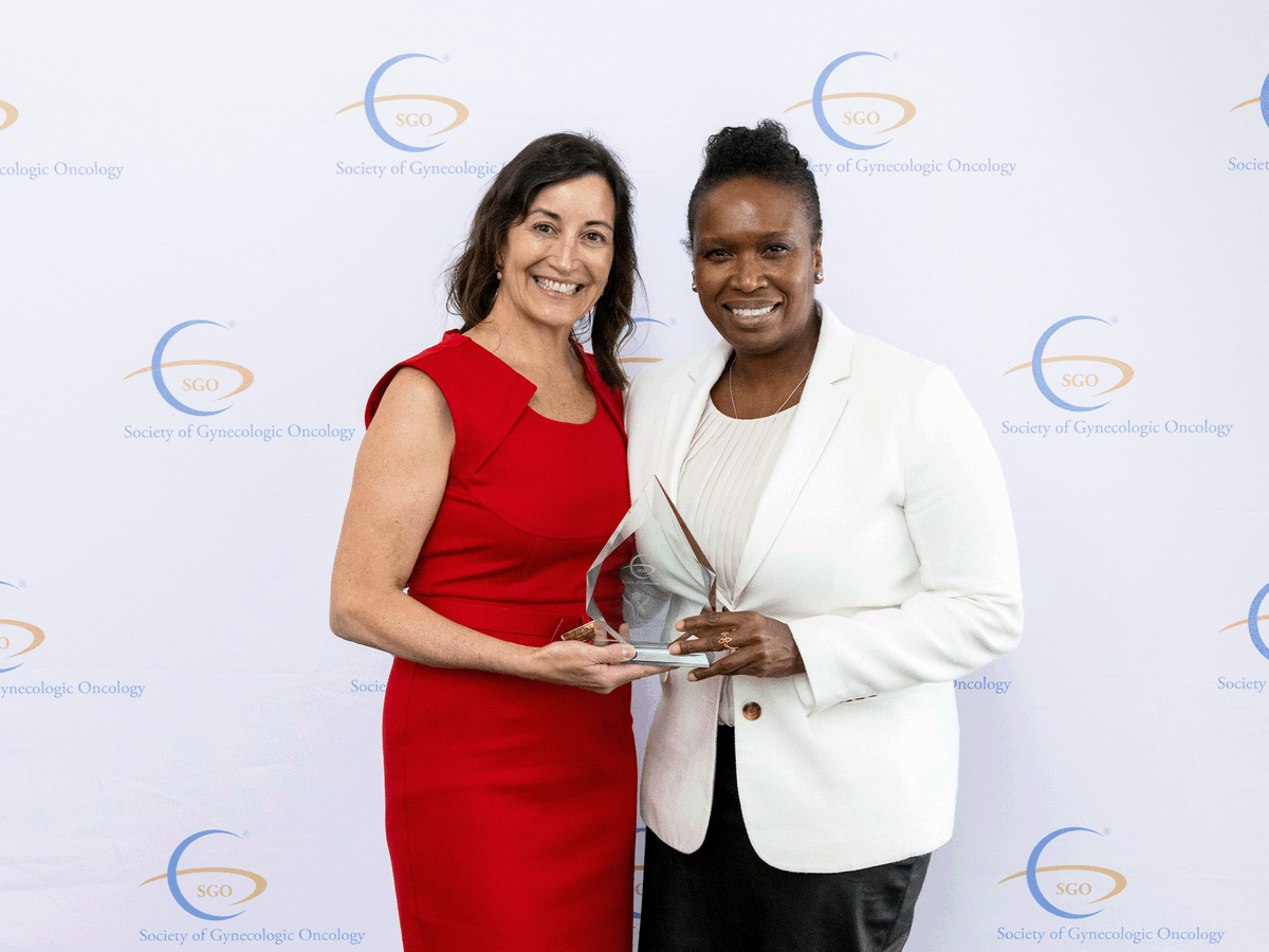 We’re so proud of Dr. Leeya Pinder, gynecologic oncologist at the University of Cincinnati Cancer Center who was awarded the 2024 Humanitarianism and Volunteerism Award from the Society of Gynecologic Oncology!