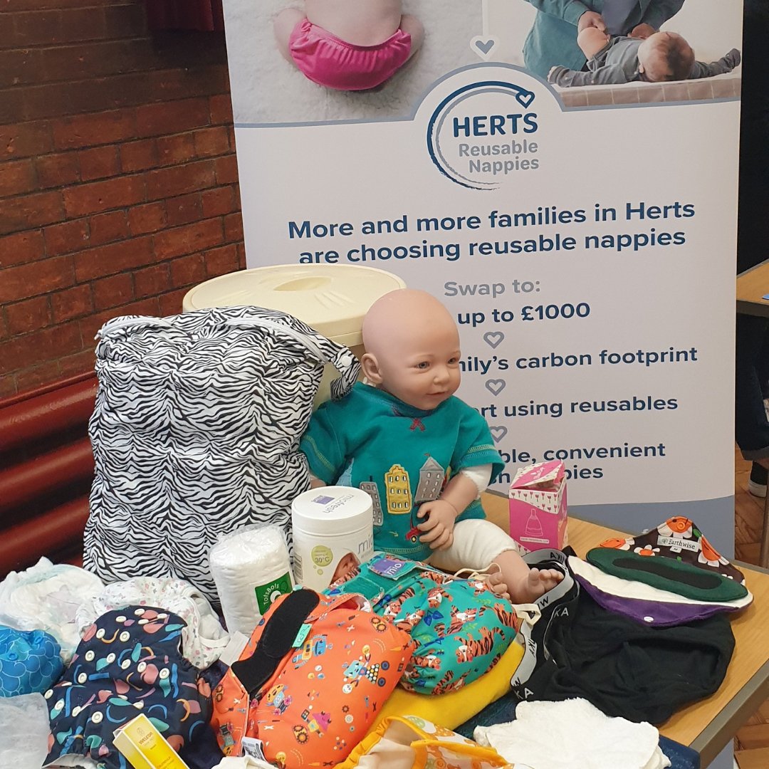 Reusable nappy libraries are brilliant places to start trying out reusable nappies on your little one, before committing to any purchases  💚 

Our nearest in Dacorum is called 'Stork and the Bees'. 

To receive a 15% discount off a purchase, visit: orlo.uk/HSdYY