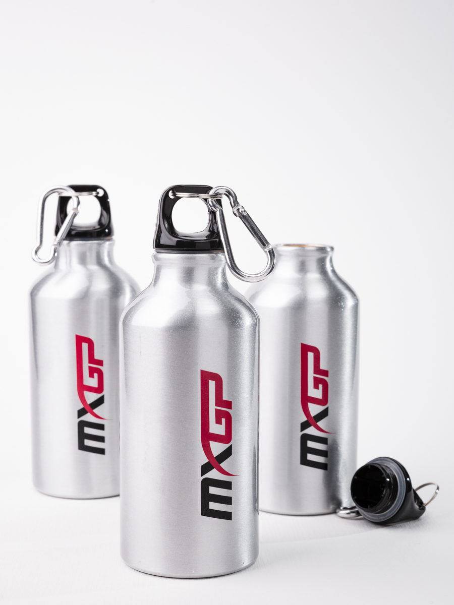 🤩 Look stylish on the tracks, get your MXGP Water Bottle on MXGP-Store.com NOW ❗ mxgp-store.com/shop/water-bot… #MXGP #Motocross #MX #Motorsport