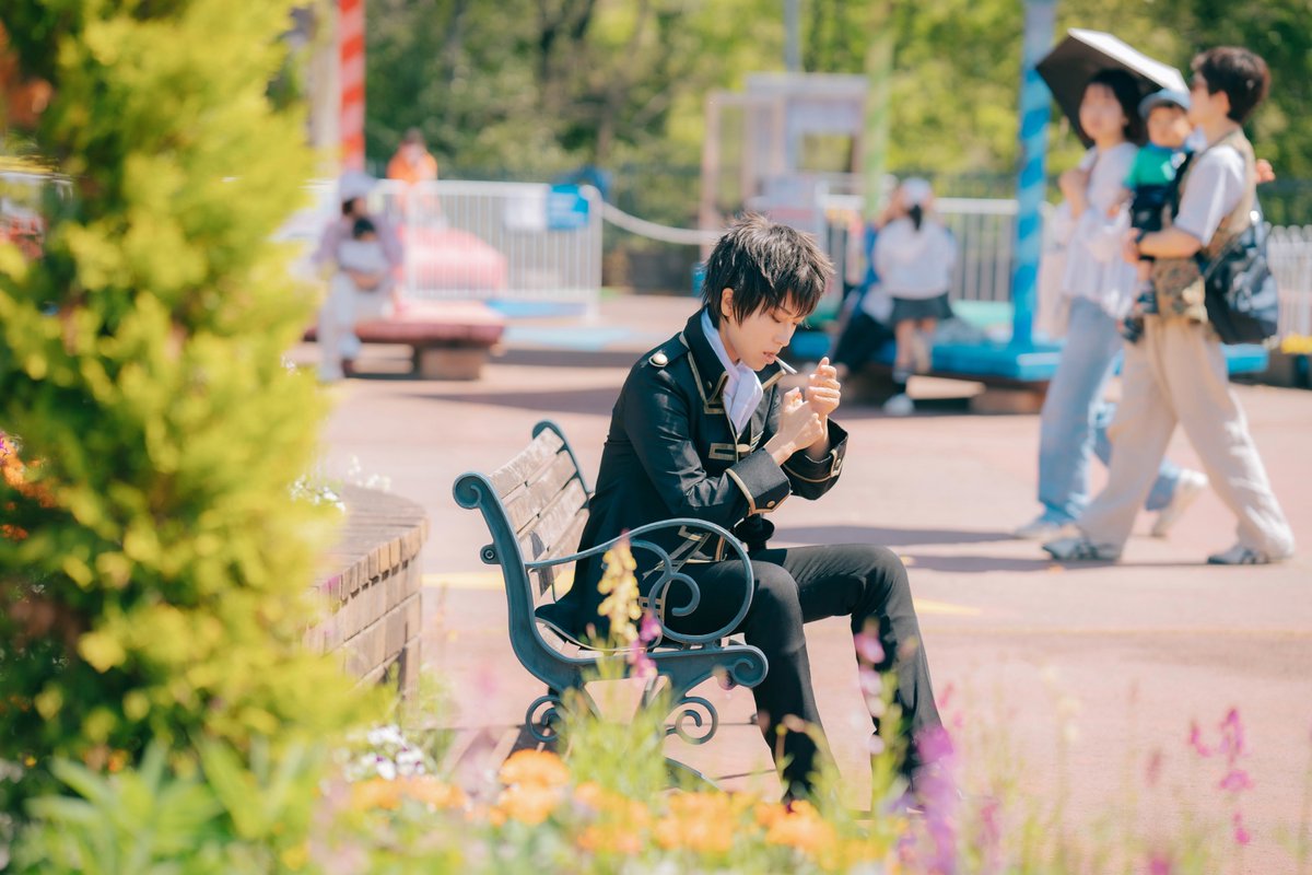 ［cosplay┃銀魂🌸］

　「お兄さん、ここ禁煙なんで〜」
　　って声かけられた土方十四郎

▶photo み〜るさん @miiru2_mimi
#モンコス #MONCOS 

※たばこは作り物です