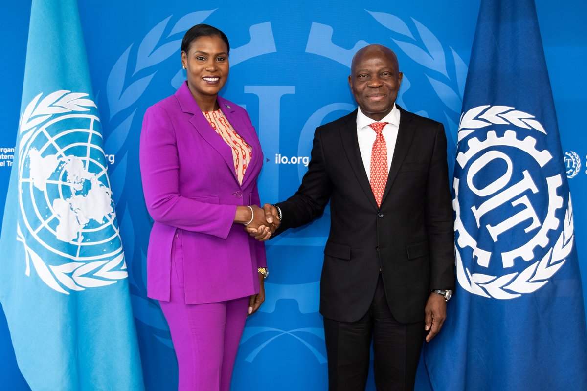 The Hon. @PiaGloverRolle paid a courtesy call on @GilbertFHoungbo ILO Director-General in the margins of the Global Skills Forum held at the @ilo this week, highlighting the commitment of The #Bahamas 🇧🇸 to #socialjustice and #DecentWork for all @ILOCaribbean @BahamasLabour