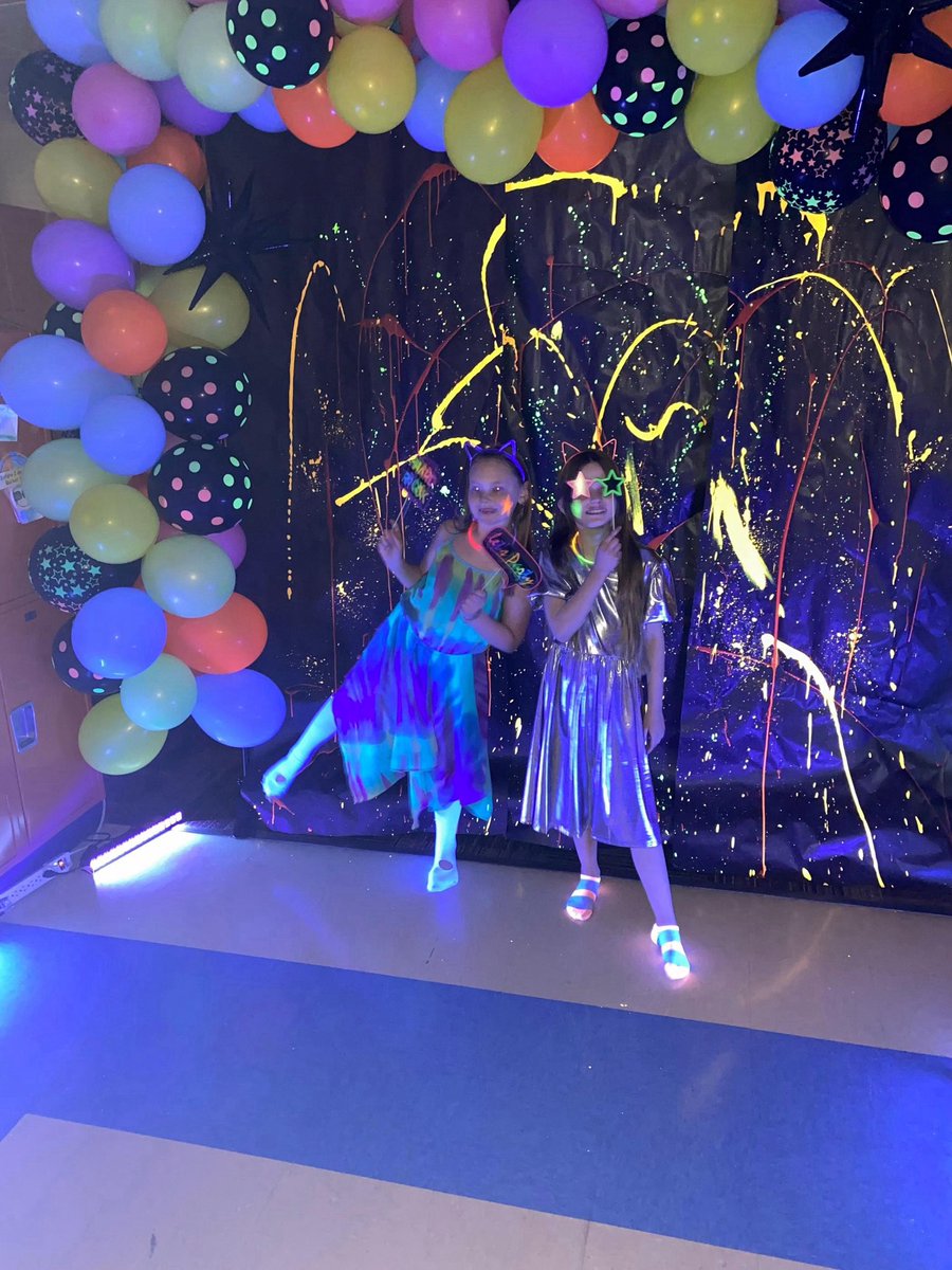 We had a huge turnout at our  “Glow the Night Away” VIP Dance! Thank you to all of our volunteers and parents that made this night a success. Loved getting see our families and students dancing the night away!🎉💗💚