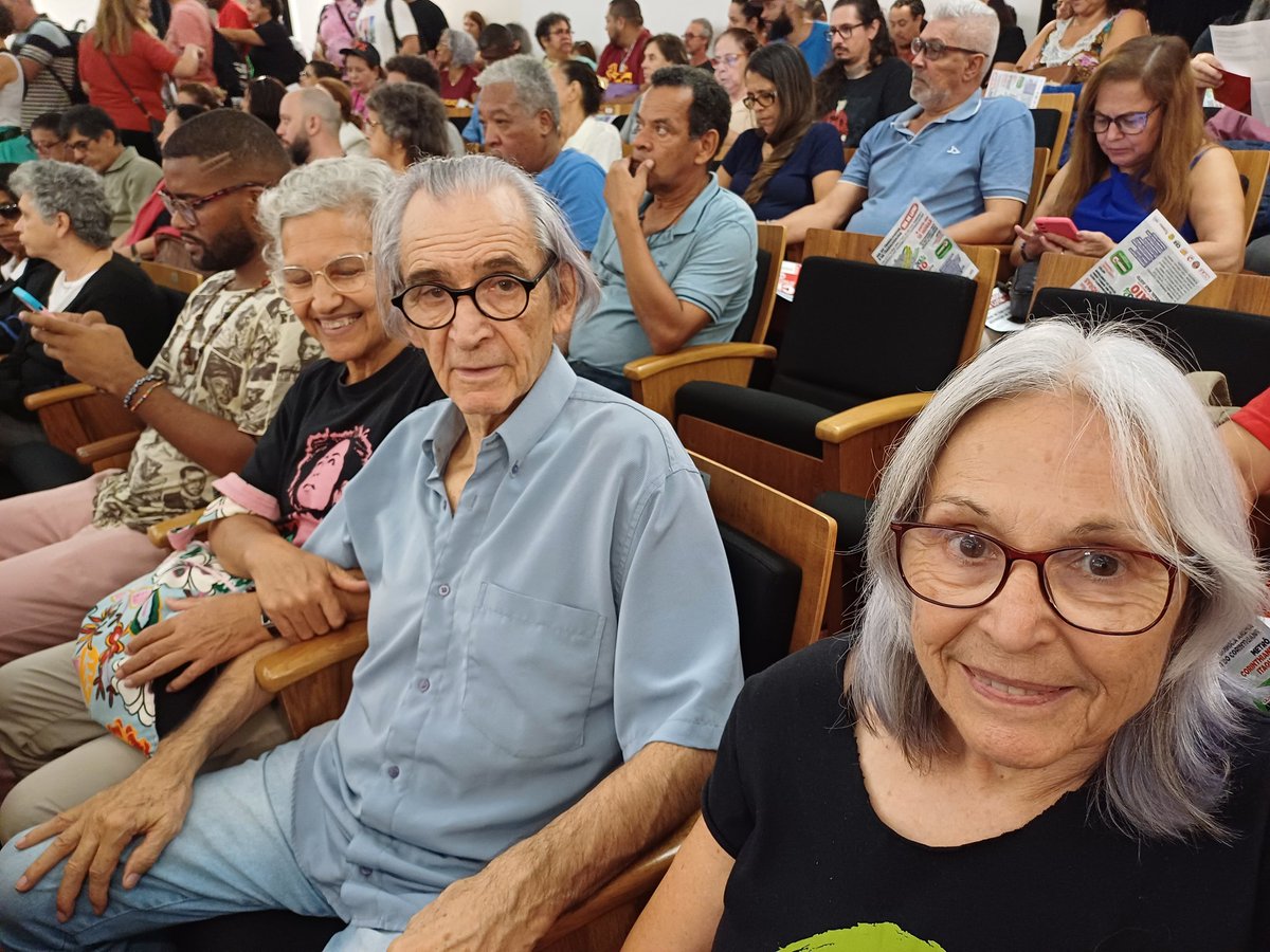 inespazpsol's tweet photo. Neste momento, estou participando do Conselho Estadual da #APEOESP, na luta contra a privatização da escola pública, promovida pelo forasteiro #TacísiodeFreitas https://t.co/W08wRea8AA