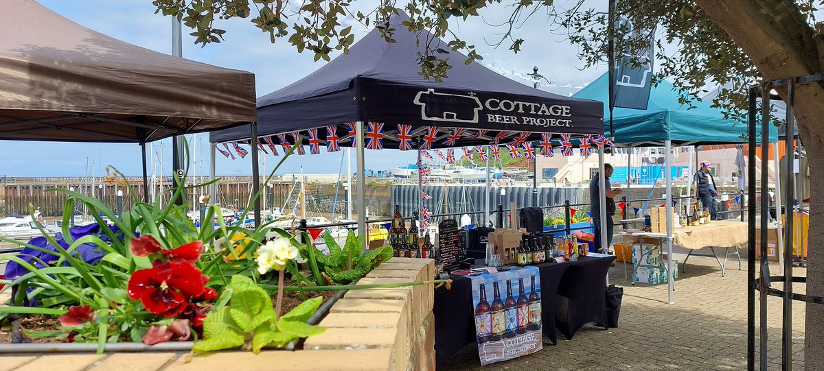 4 days until the #ExeterIndependentMarket! Kick start the bank holiday weekend with our most exciting market yet, with stalls for you to explore from @memoriprints, Cottage Beer Project, and many more exciting local indie businesses! #ExeterCathedral #YourCathedral @tweetinexeter